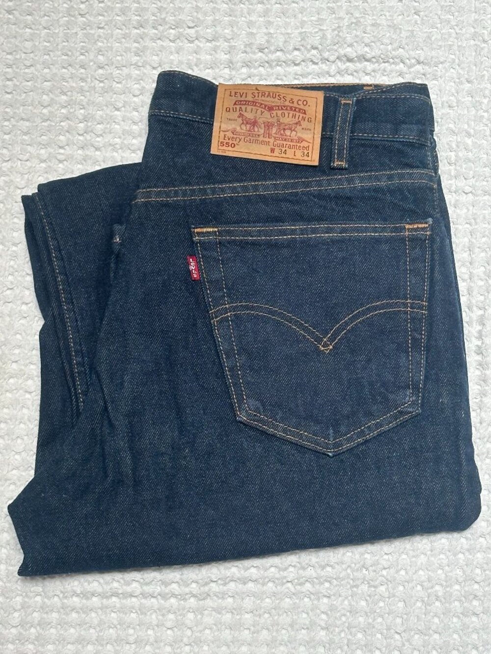 Vintage Levi's 550 Red Tab Jeans